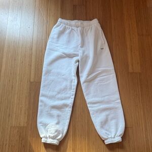 Aritzia TNA Sweatfleece Cozy Fleece white